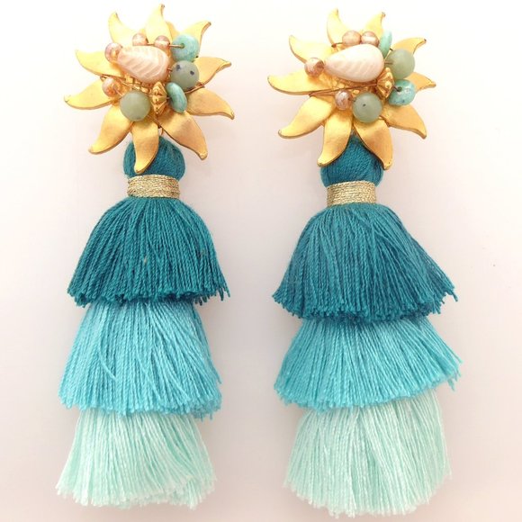 Jenny Dayco Jewelry - Vintage 1980s gold and green beaded clip on earrings with teal green tassels